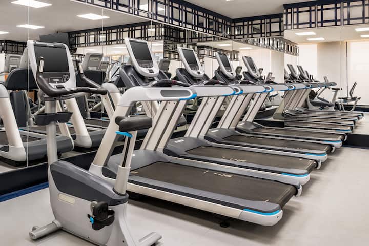 Fitness room at Wyndham Doha West Bay in Doha, Other than US/Canada