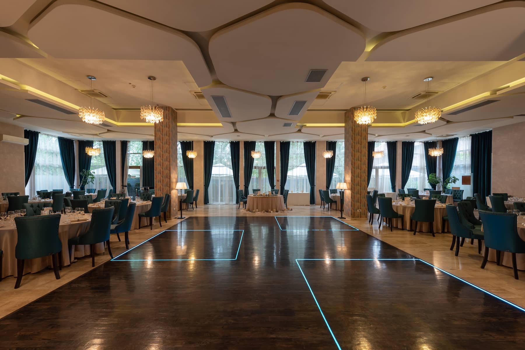 Meeting room at Wyndham Cluj in Cluj-Napoca, Other than US/Canada