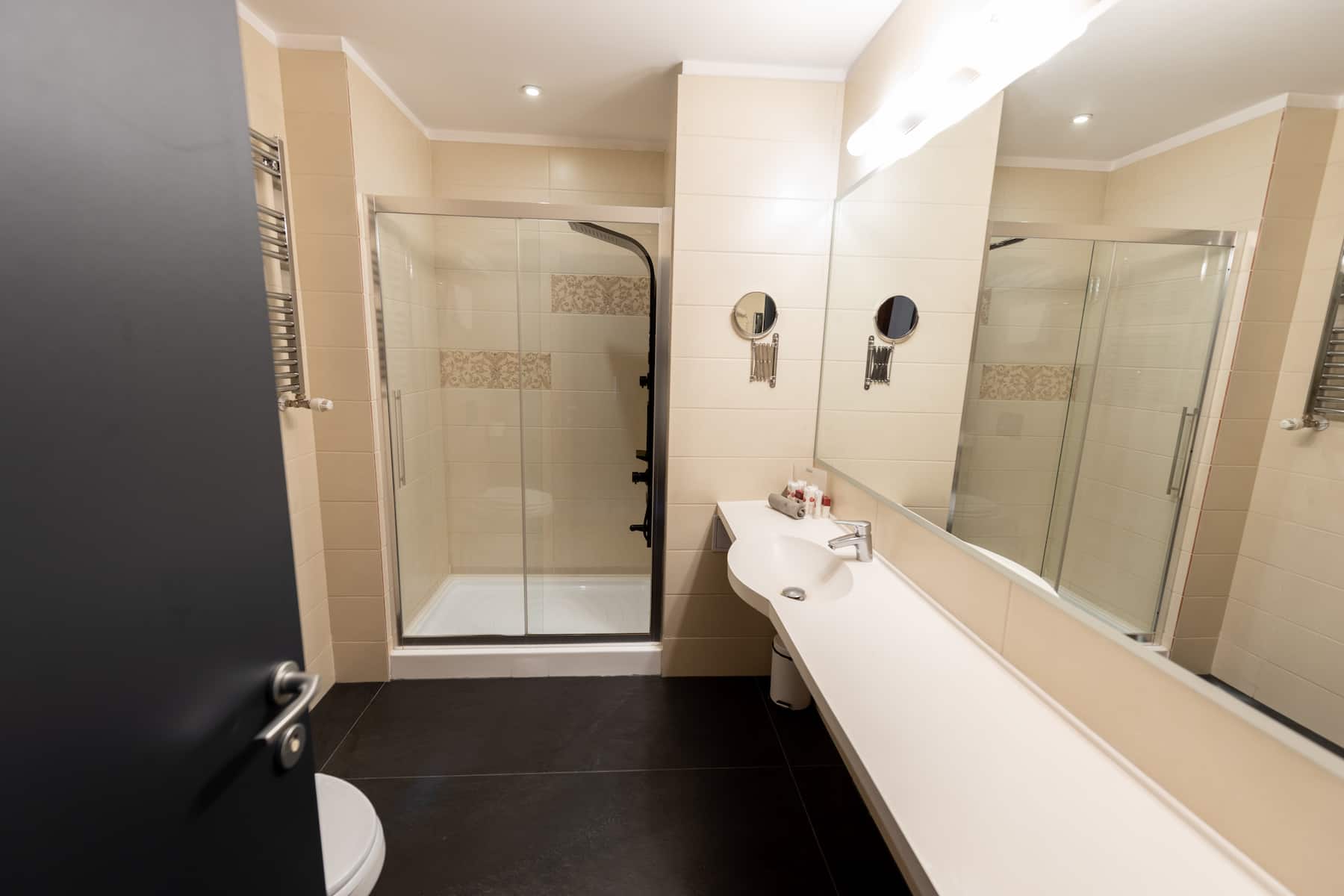 Guest room bath at the Wyndham Cluj in Cluj-Napoca, Other than US/Canada