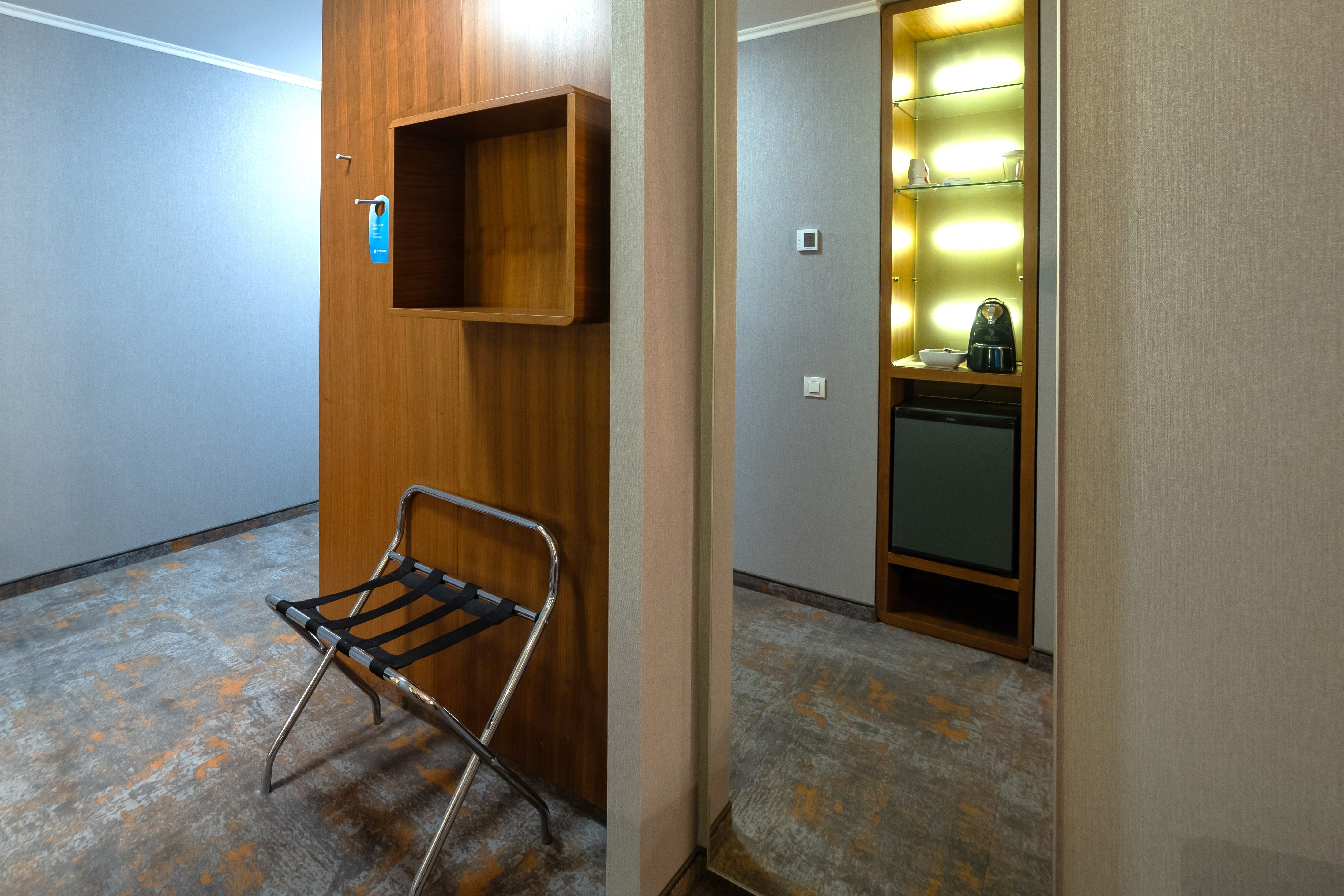 Guest room at the Wyndham Cluj in Cluj-Napoca, Other than US/Canada