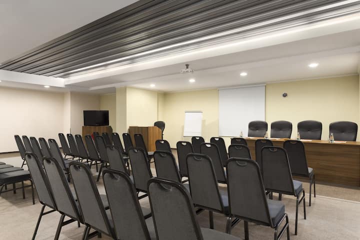 Meeting room at Wyndham Cluj in Cluj-Napoca, Other than US/Canada