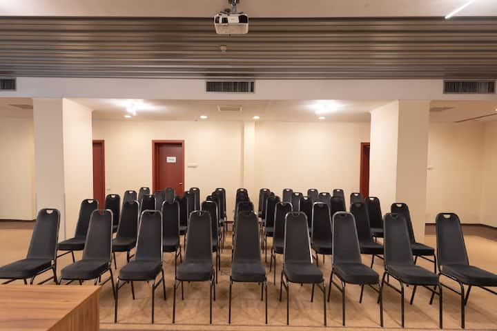 Meeting room at Wyndham Cluj in Cluj-Napoca, Other than US/Canada