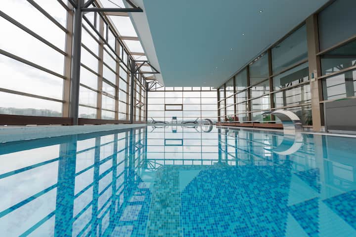 Pool at the Wyndham Cluj in Cluj-Napoca, Other than US/Canada