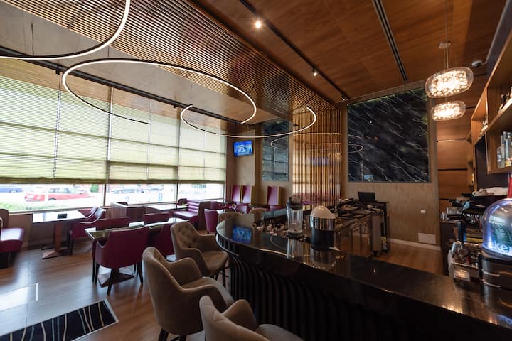Wyndham Cluj restaurant in Cluj-Napoca, Other than US/Canada