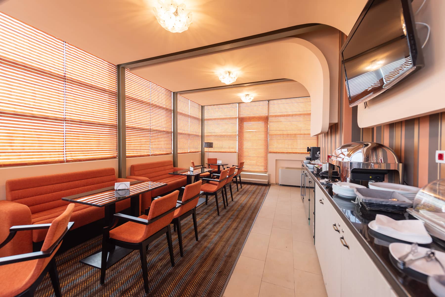 Wyndham Cluj restaurant in Cluj-Napoca, Other than US/Canada