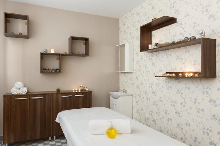 Health club at Wyndham Cluj in Cluj-Napoca, Other than US/Canada