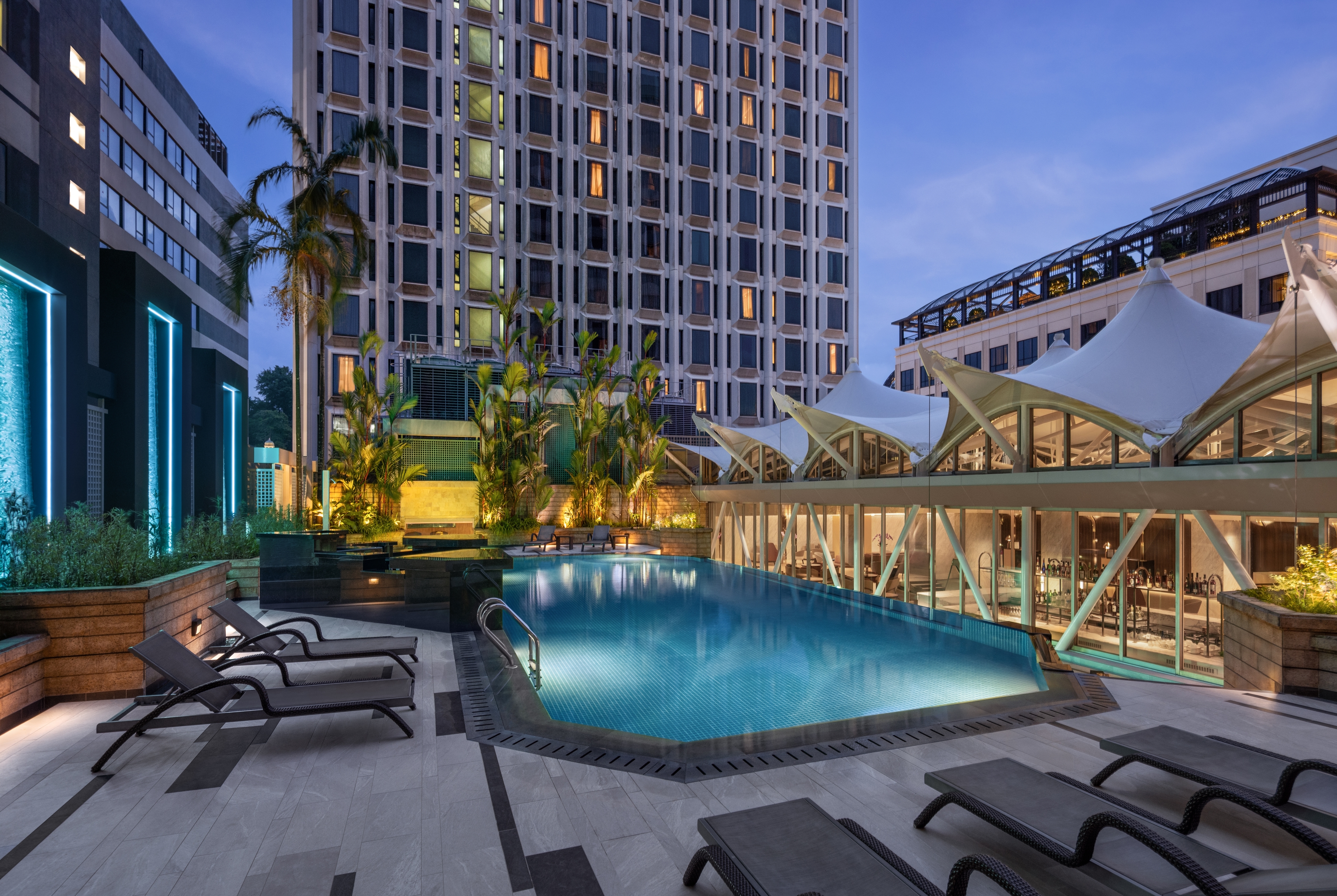 Pool at the Wyndham Singapore Hotel in Singapore, Other than US/Canada