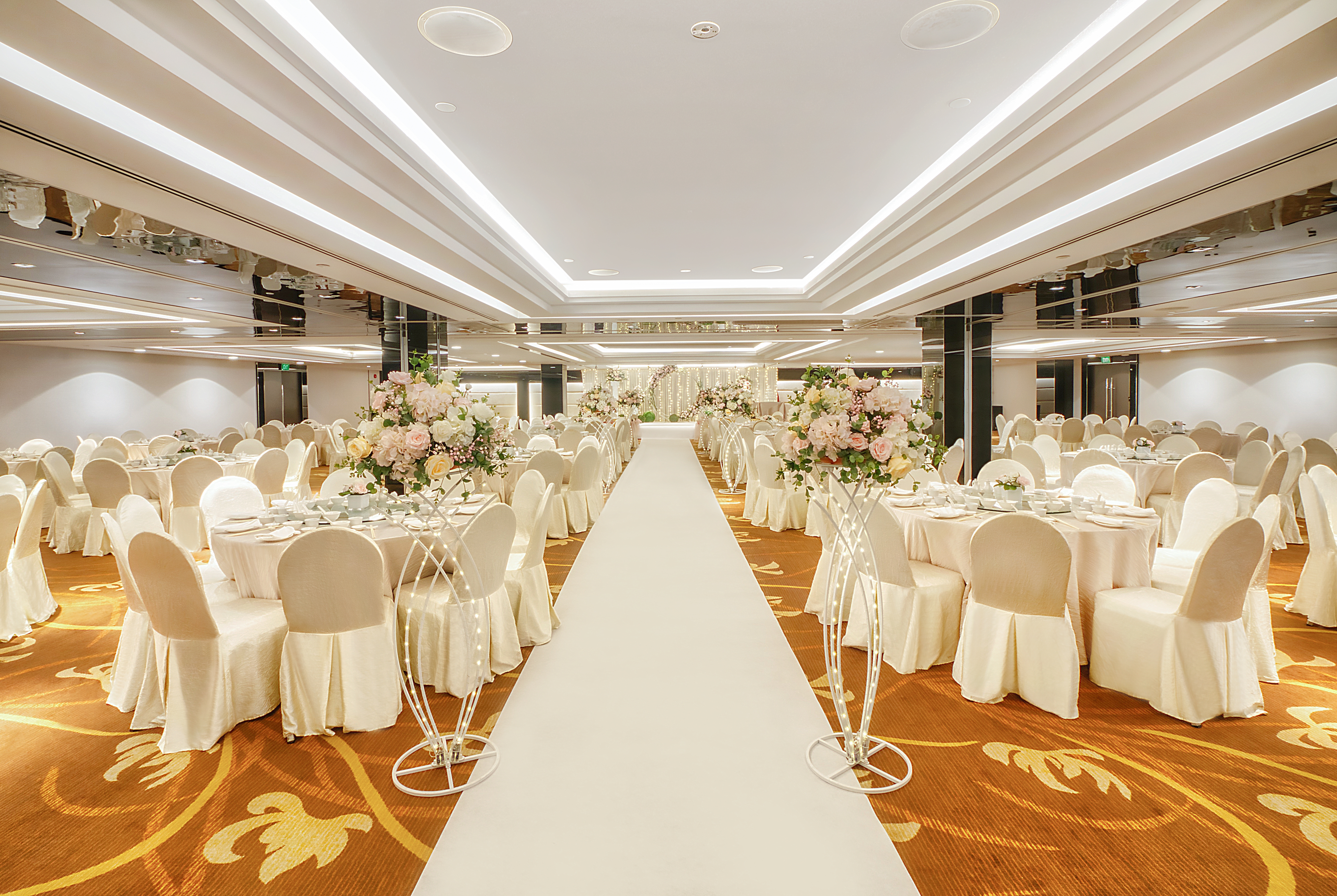 Wyndham Singapore Hotel ballroom wedding in Singapore, Other than US/Canada