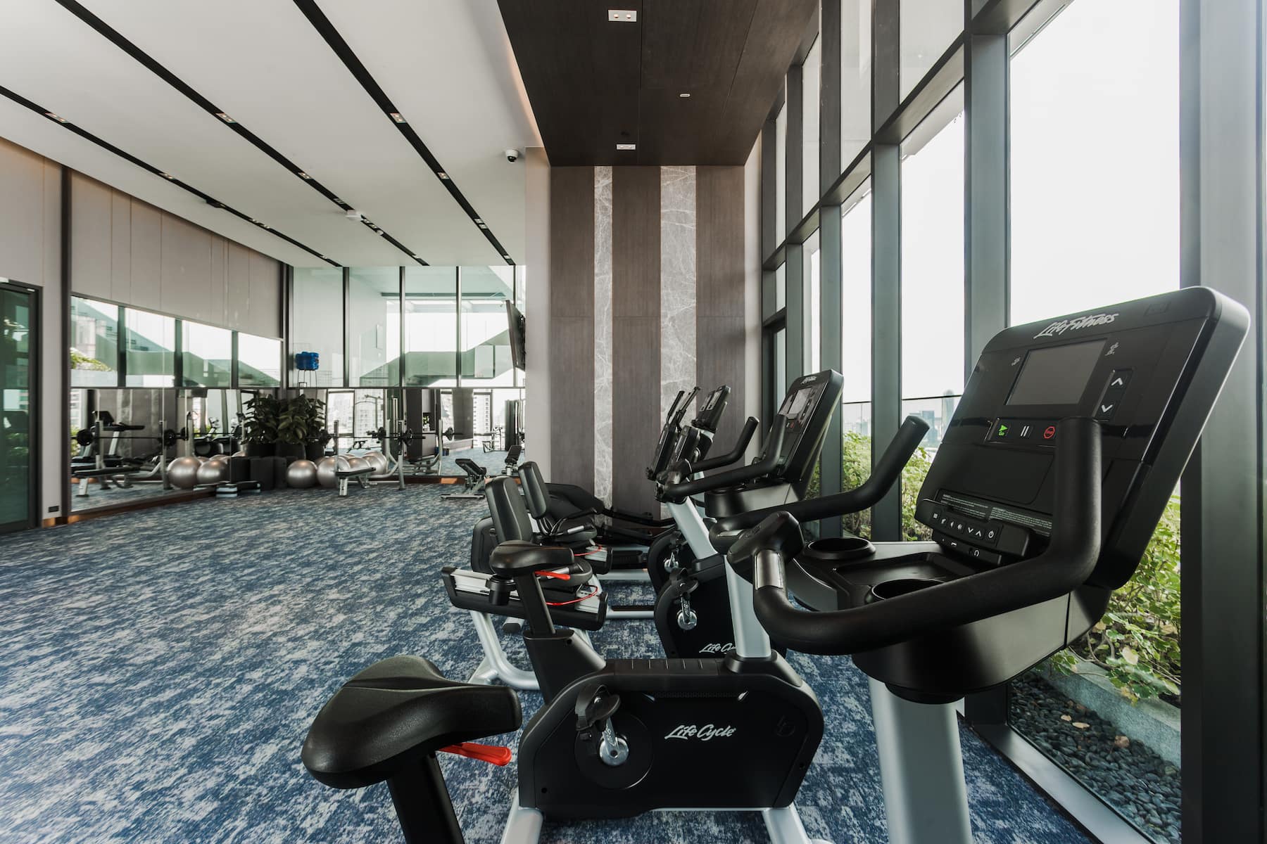 Health club at Wyndham Bangkok Queen Convention Centre in Bangkok, Other than US/Canada