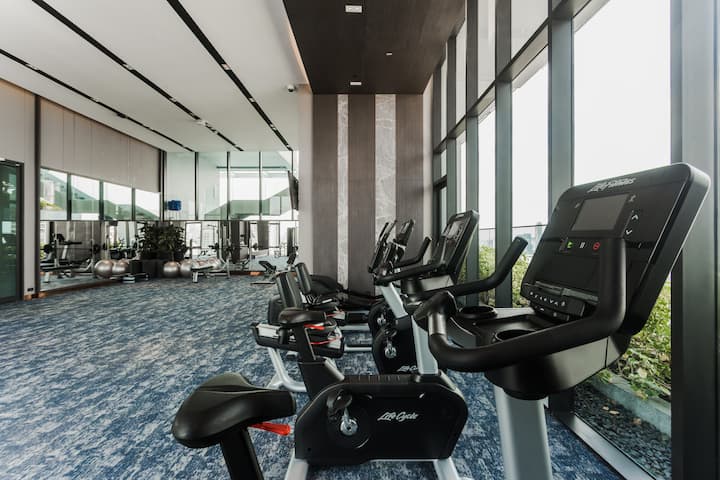 Health club at Wyndham Bangkok Queen Convention Centre in Bangkok, Other than US/Canada