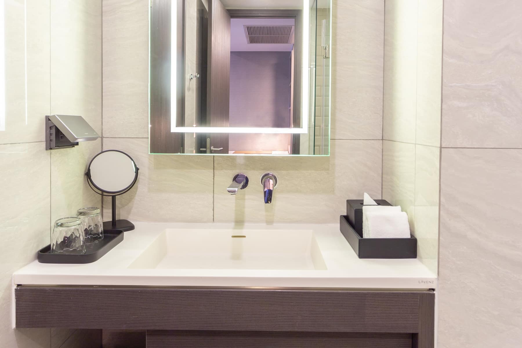 Guest room bath at the Wyndham Bangkok Queen Convention Centre in Bangkok, Other than US/Canada