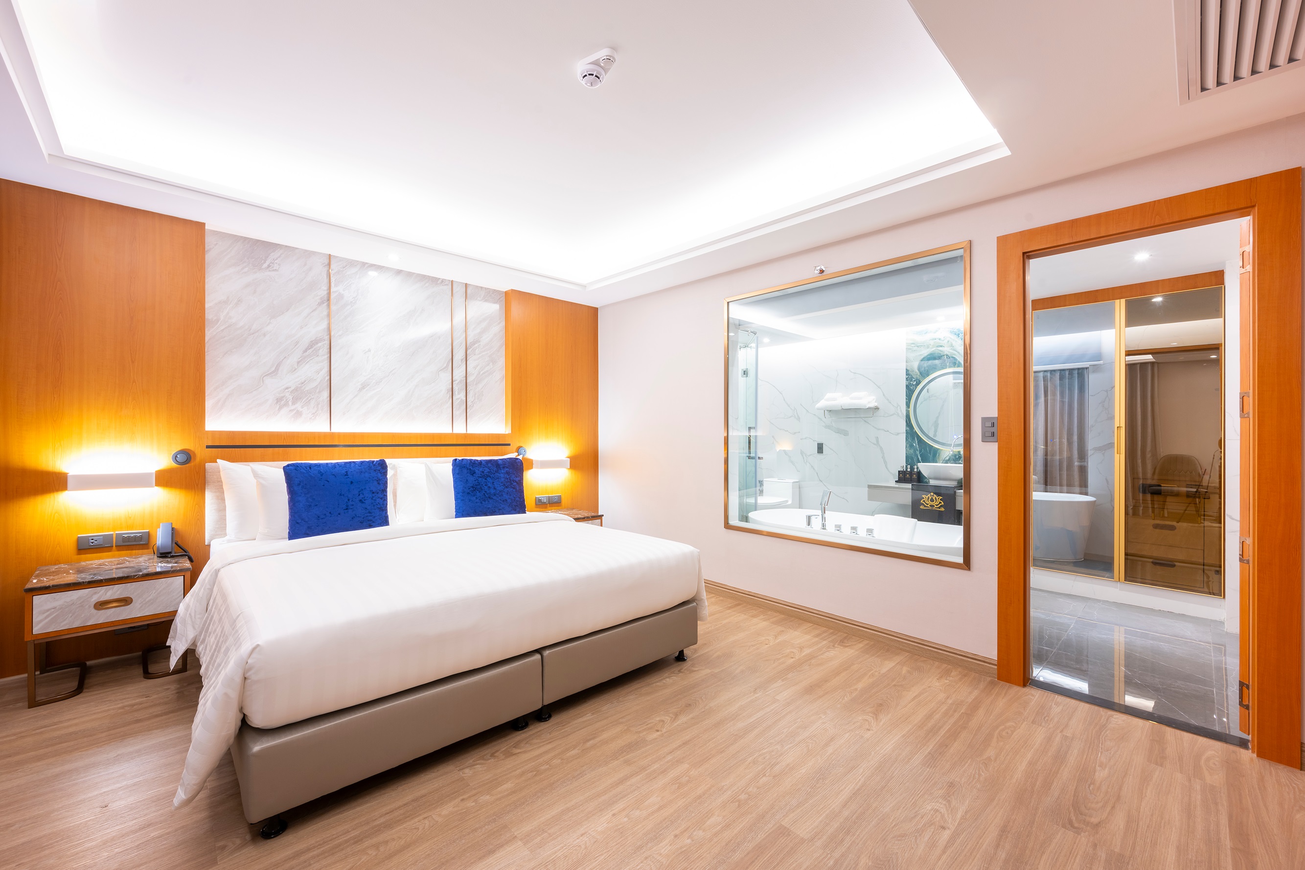 Guest room at the Wyndham Jomtien Pattaya in Chonburi, Other than US/Canada