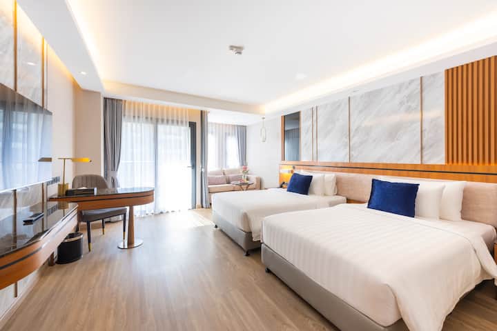 Guest room at the Wyndham Jomtien Pattaya in Chonburi, Other than US/Canada