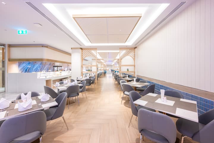Wyndham Jomtien Pattaya restaurant in Chonburi, Other than US/Canada
