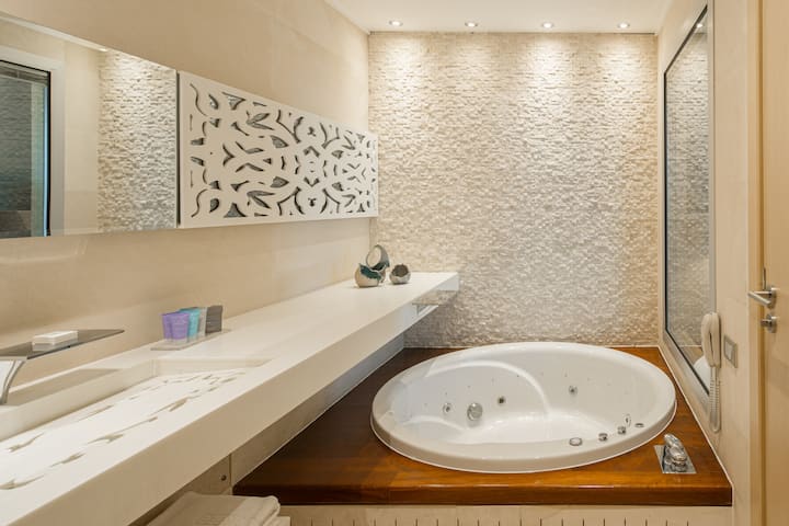 Guest room bath at the Wyndham Ankara in Ankara, Other than US/Canada