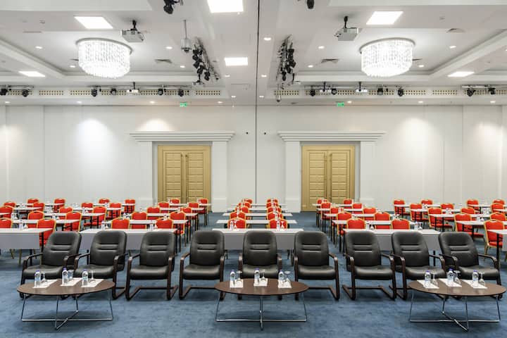 Meeting room at Wyndham Ankara in Ankara, Other than US/Canada