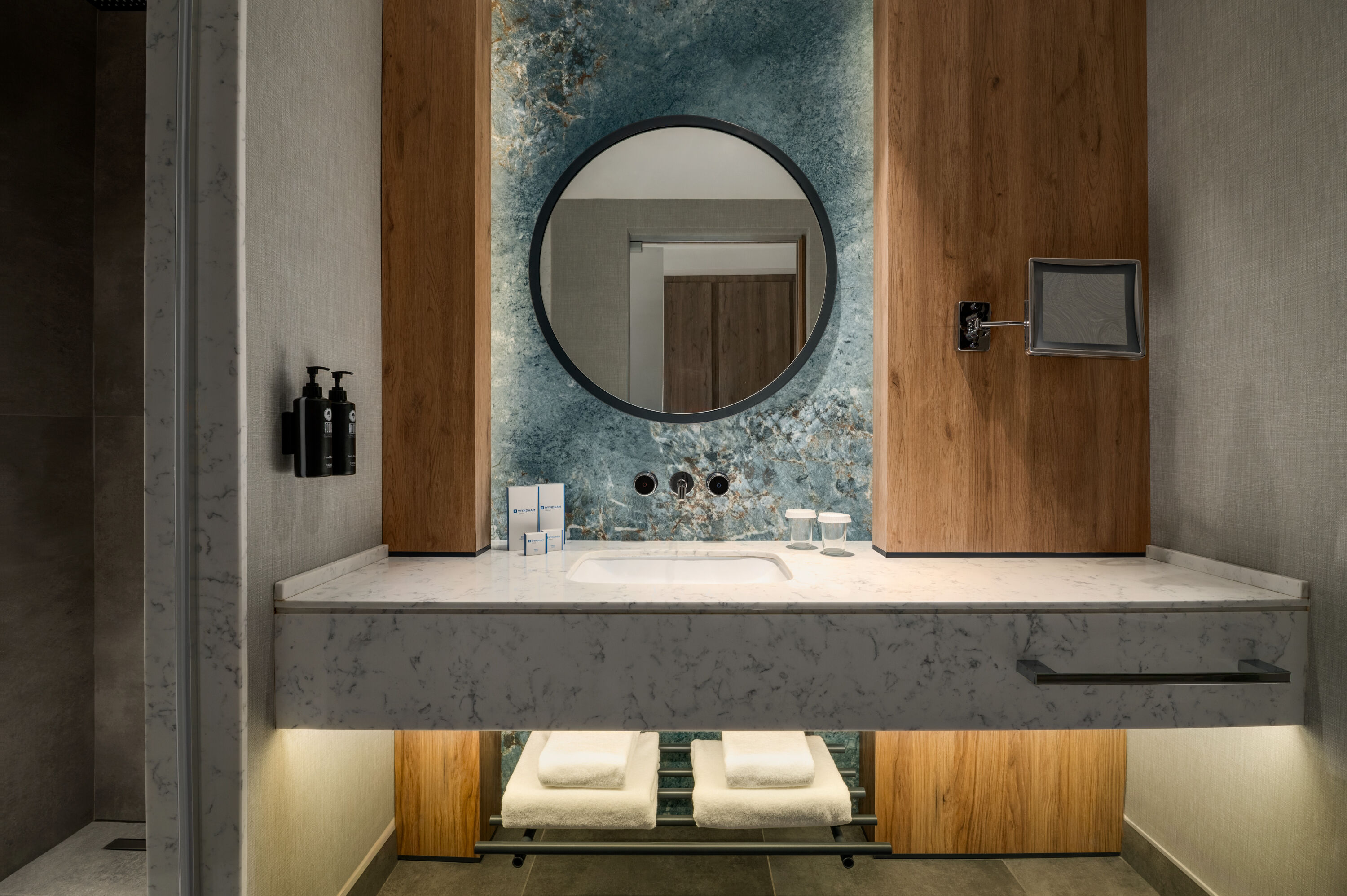 Guest room bath at the Wyndham Alanya in Antalya, Other than US/Canada