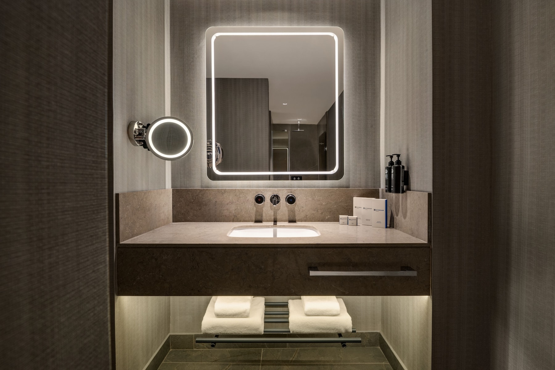 Guest room bath at the Wyndham Alanya in Antalya, Other than US/Canada