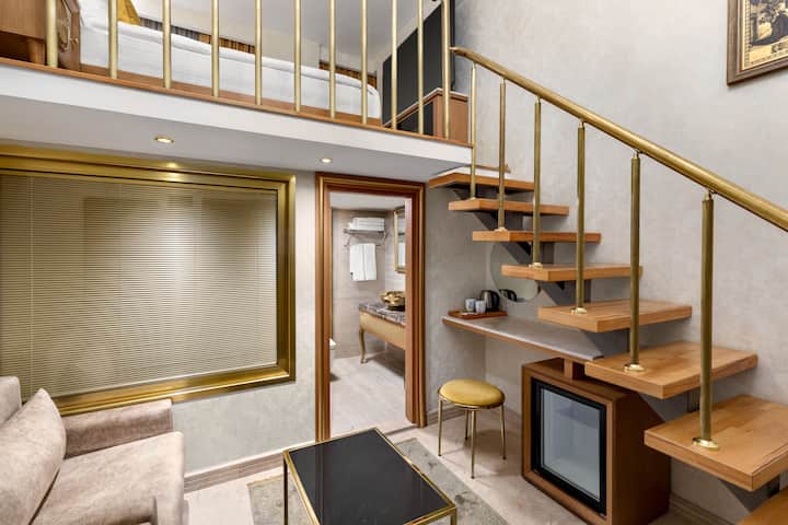 Wyndham Istanbul Old City suite in Istanbul, Other than US/Canada