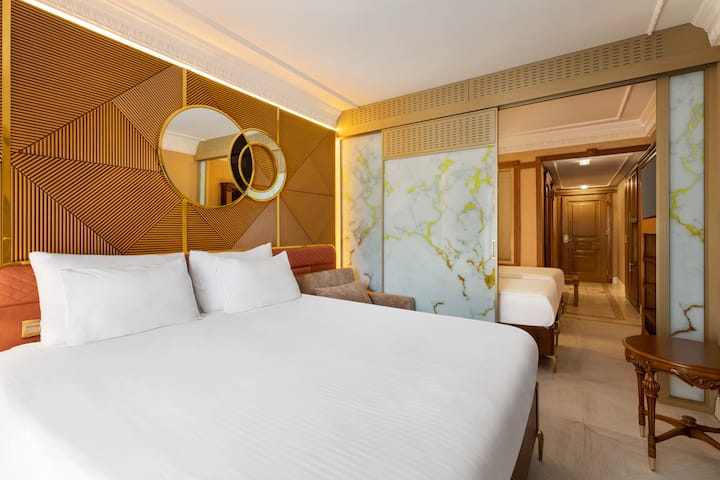 Wyndham Istanbul Old City suite in Istanbul, Other than US/Canada