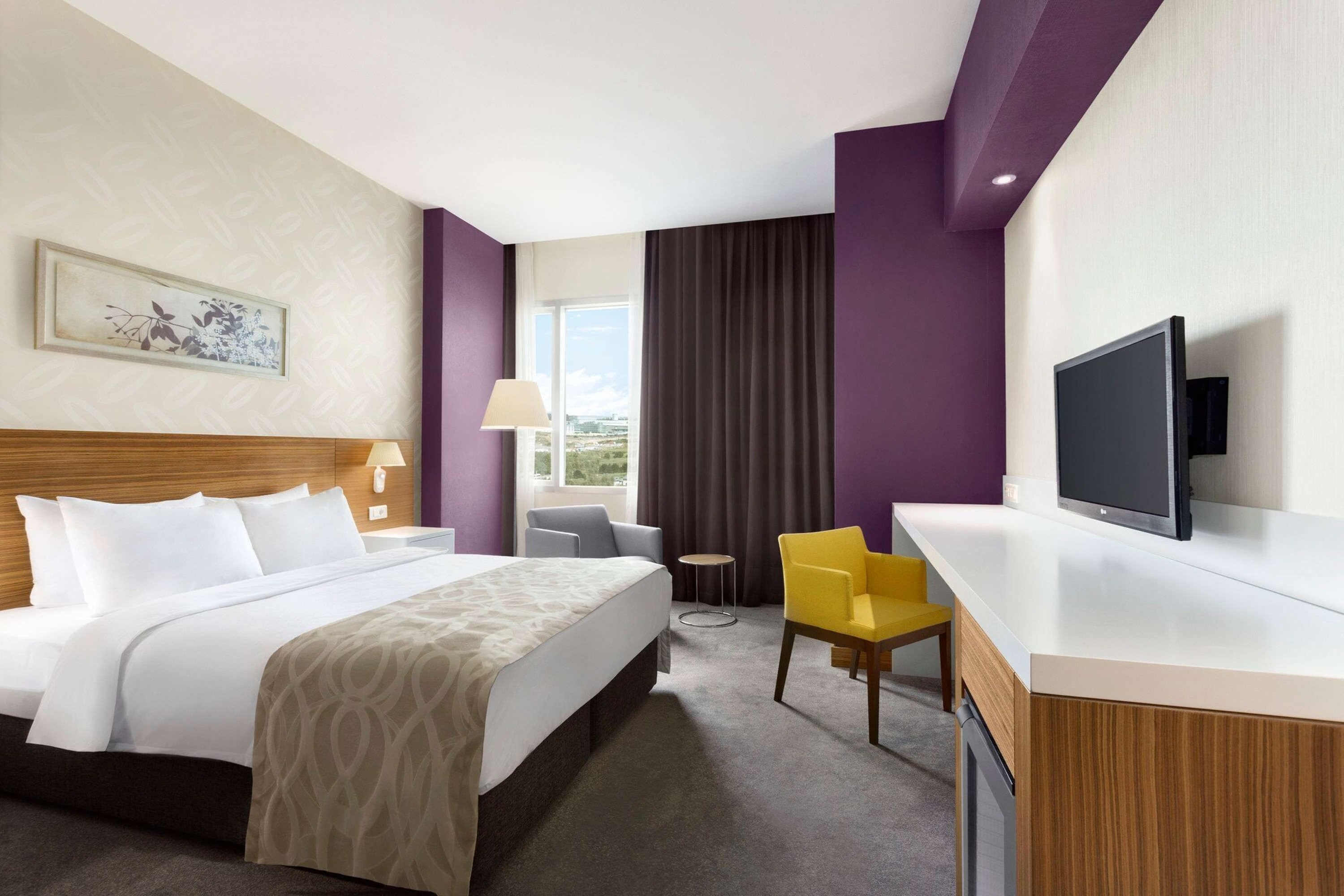 Guest room at the Wyndham Istanbul Asia Airport in Kocaeli, Other than US/Canada