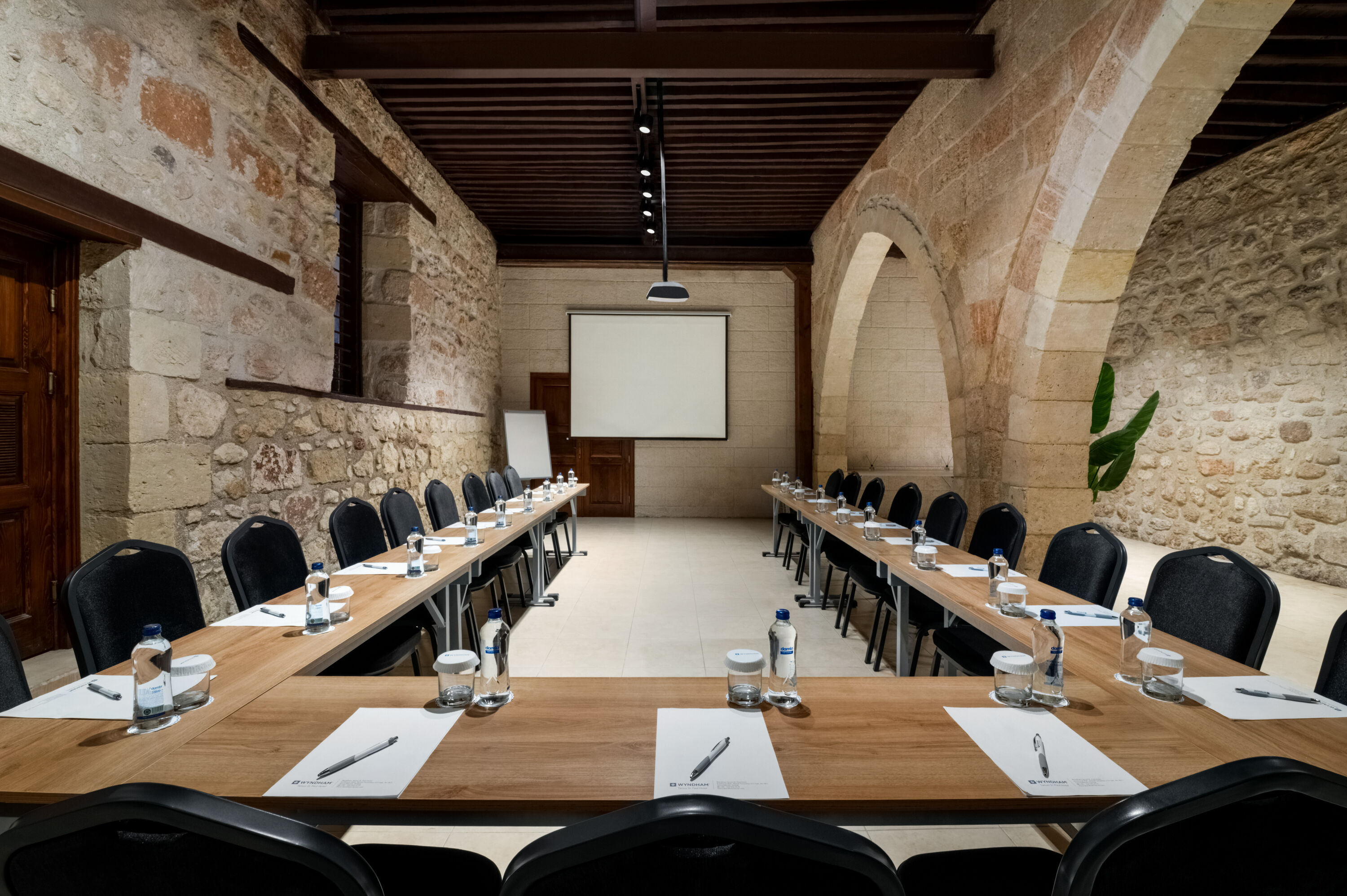 U-shape meeting room at Wyndham Tarsus St.Paul in Mersin, Other than US/Canada