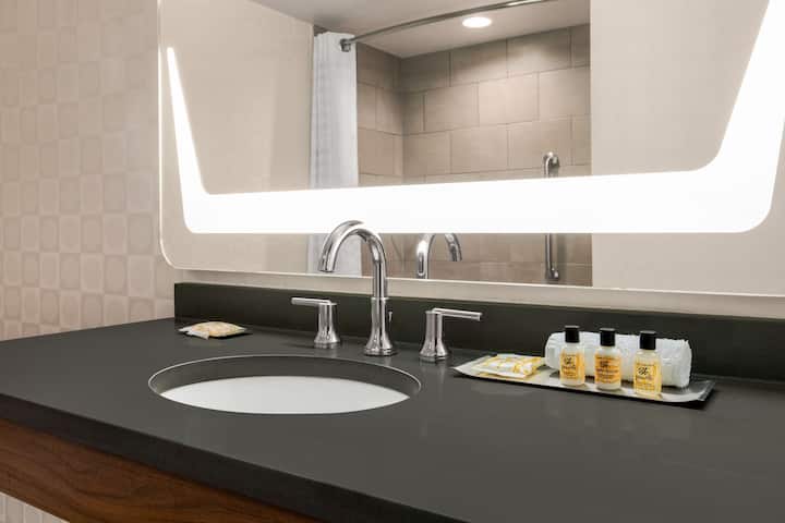 Guest room bath at the Wyndham Fort Smith City Center in Fort Smith, Arkansas