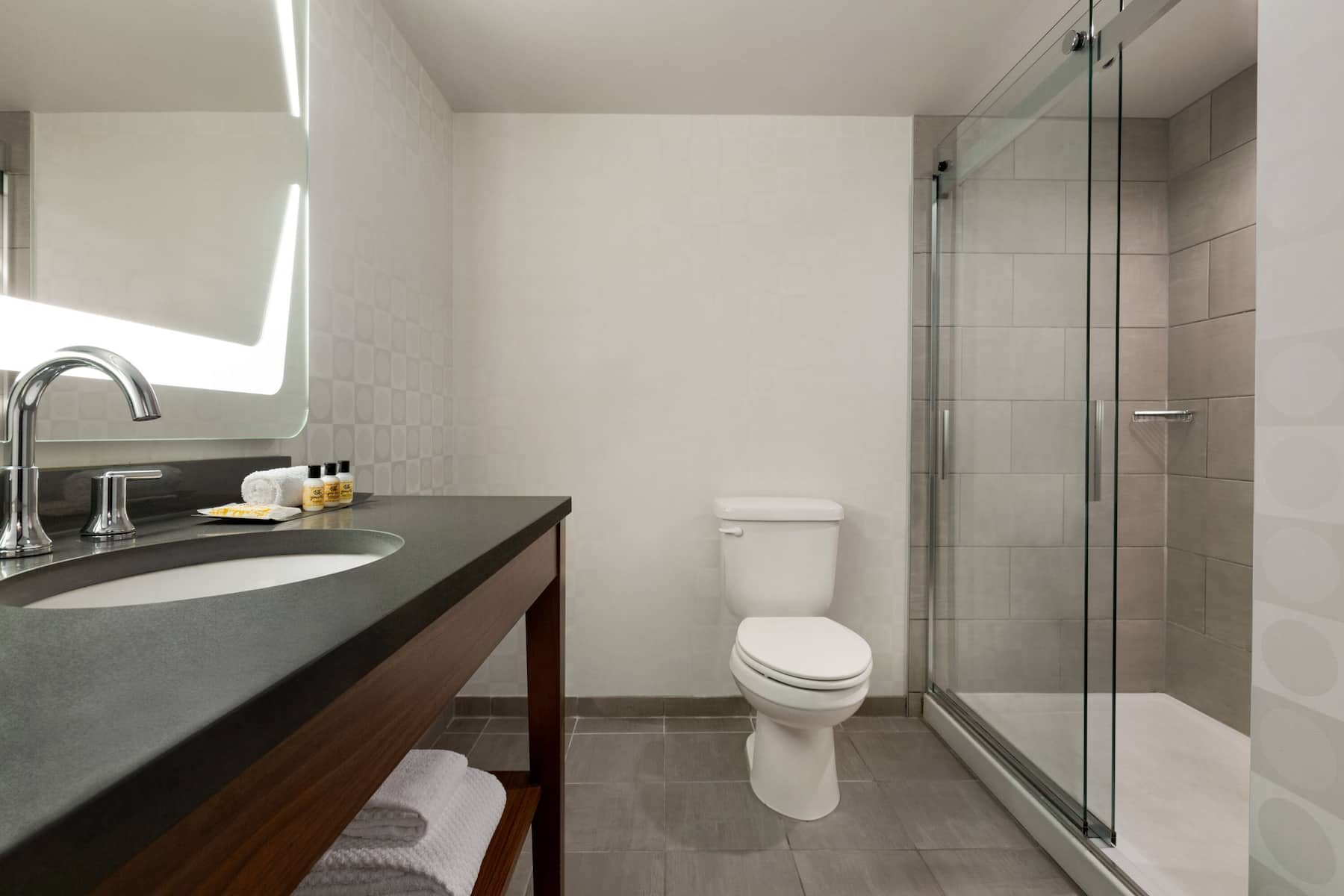 Guest room bath at the Wyndham Fort Smith City Center in Fort Smith, Arkansas