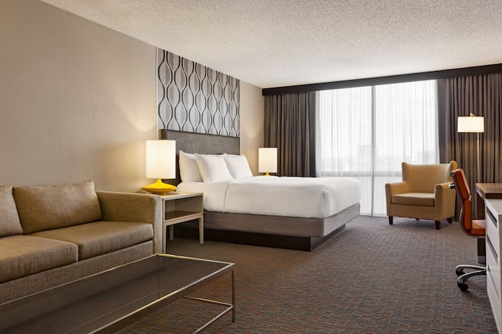 Guest room at the Wyndham Fort Smith City Center in Fort Smith, Arkansas