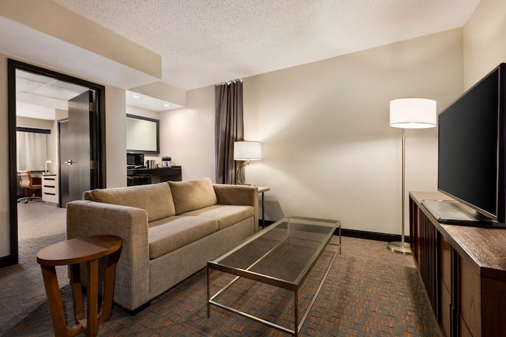Wyndham Fort Smith City Center suite in Fort Smith, Arkansas