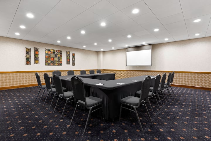 Meeting room at Wyndham Riverfront Little Rock in North Little Rock, Arkansas