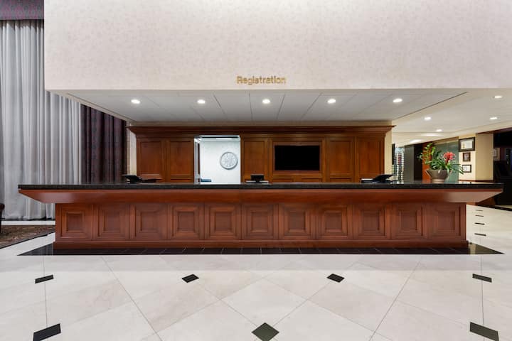 Wyndham Riverfront Little Rock reception in North Little Rock, Arkansas