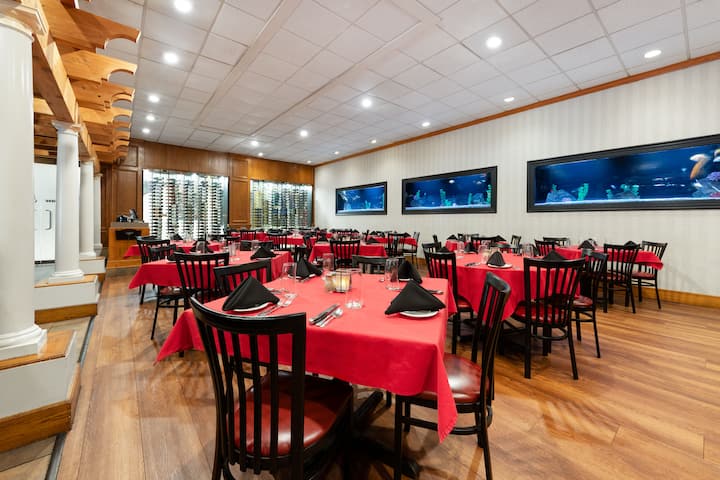 Wyndham Riverfront Little Rock restaurant in North Little Rock, Arkansas
