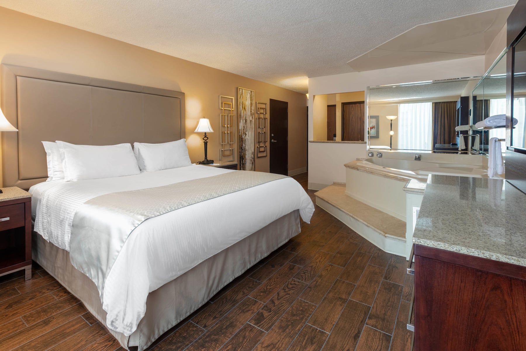 Wyndham Riverfront Little Rock | North Little Rock, AR Hotels