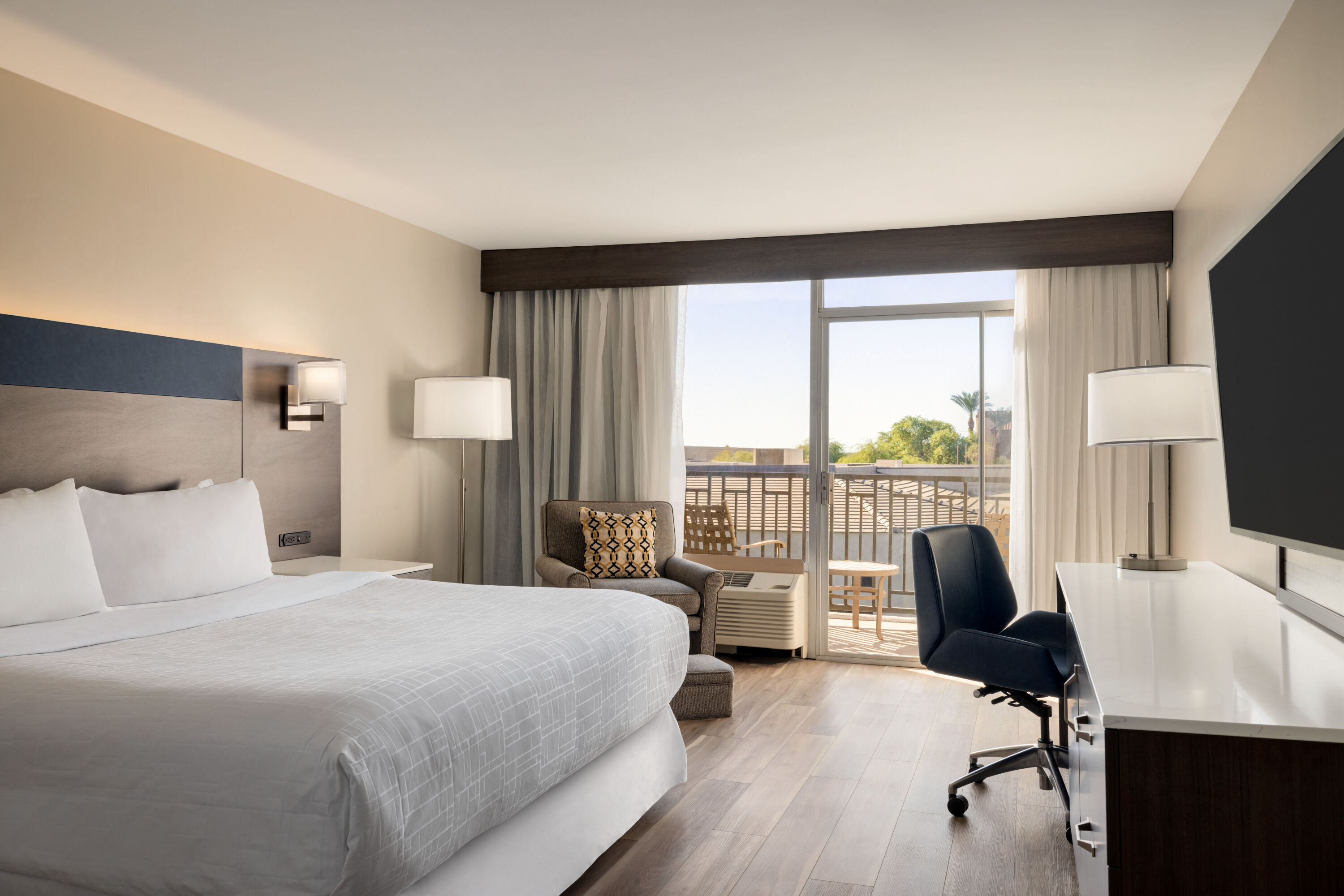 Guest room at the Wyndham Phoenix Airport/Tempe in Tempe, Arizona