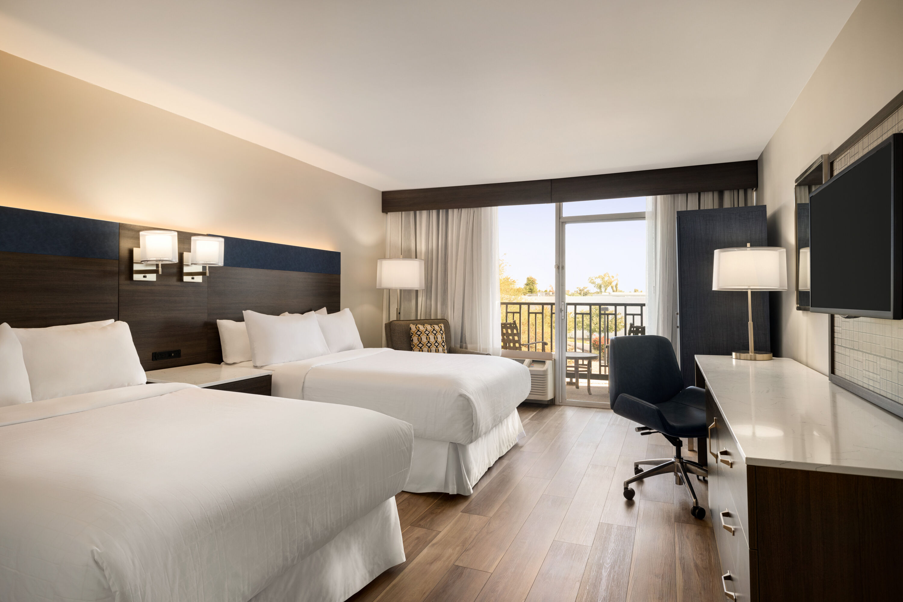 Guest room at the Wyndham Phoenix Airport/Tempe in Tempe, Arizona