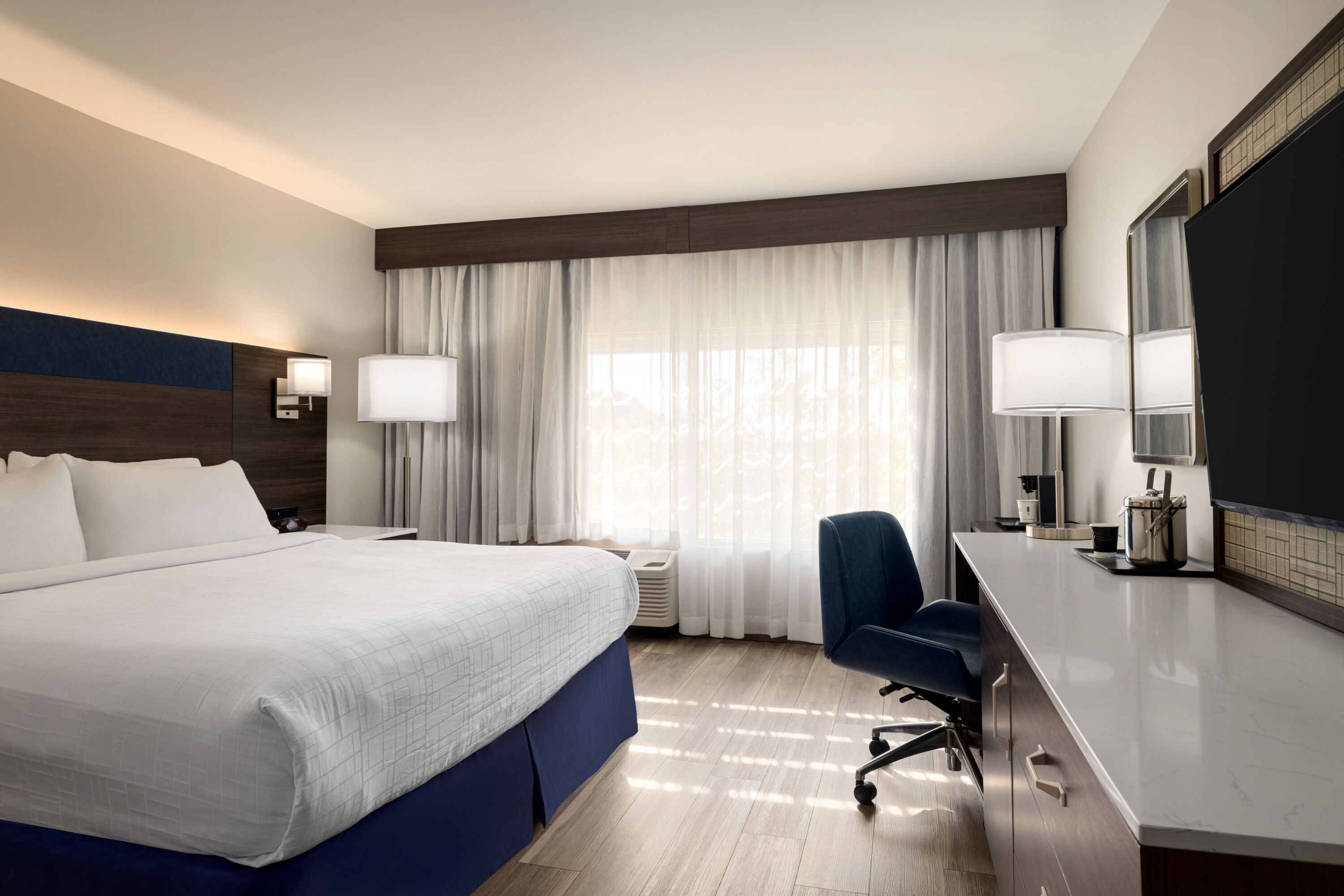 Guest room at the Wyndham Phoenix Airport/Tempe in Tempe, Arizona