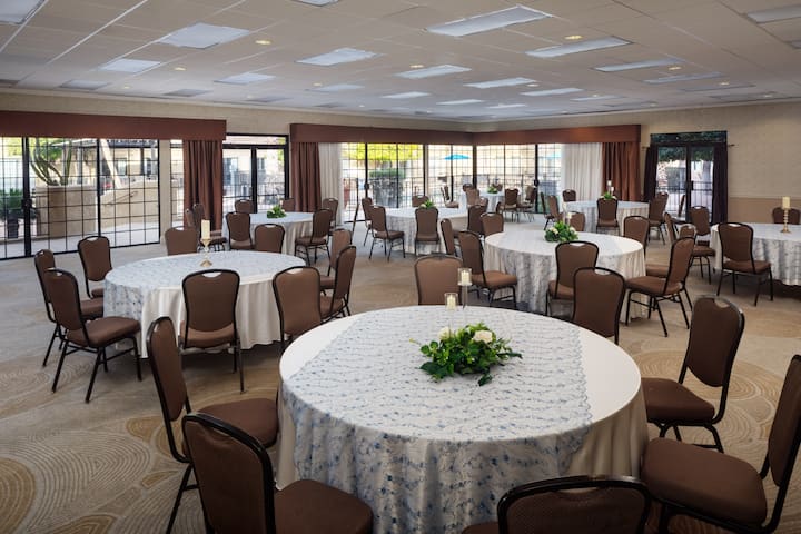 Meeting room banquet rounds at Wyndham Tucson Airport Hotel & Conference Center in Tucson, Arizona