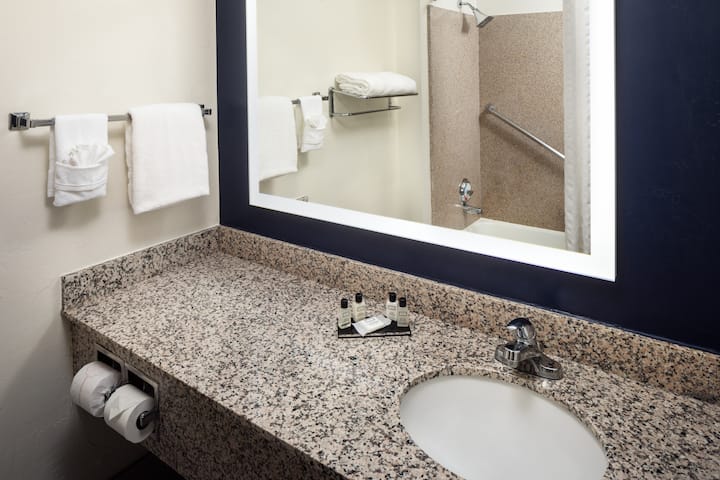 Guest room bath at the Wyndham Tucson Airport Hotel & Conference Center in Tucson, Arizona