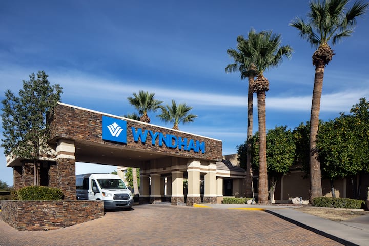 Shuttle at Wyndham Tucson Airport Hotel & Conference Center in Tucson, Arizona