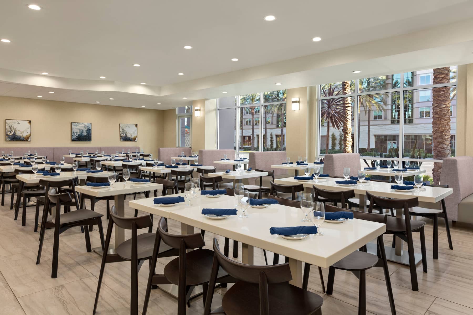 Wyndham Anaheim restaurant in Anaheim, California