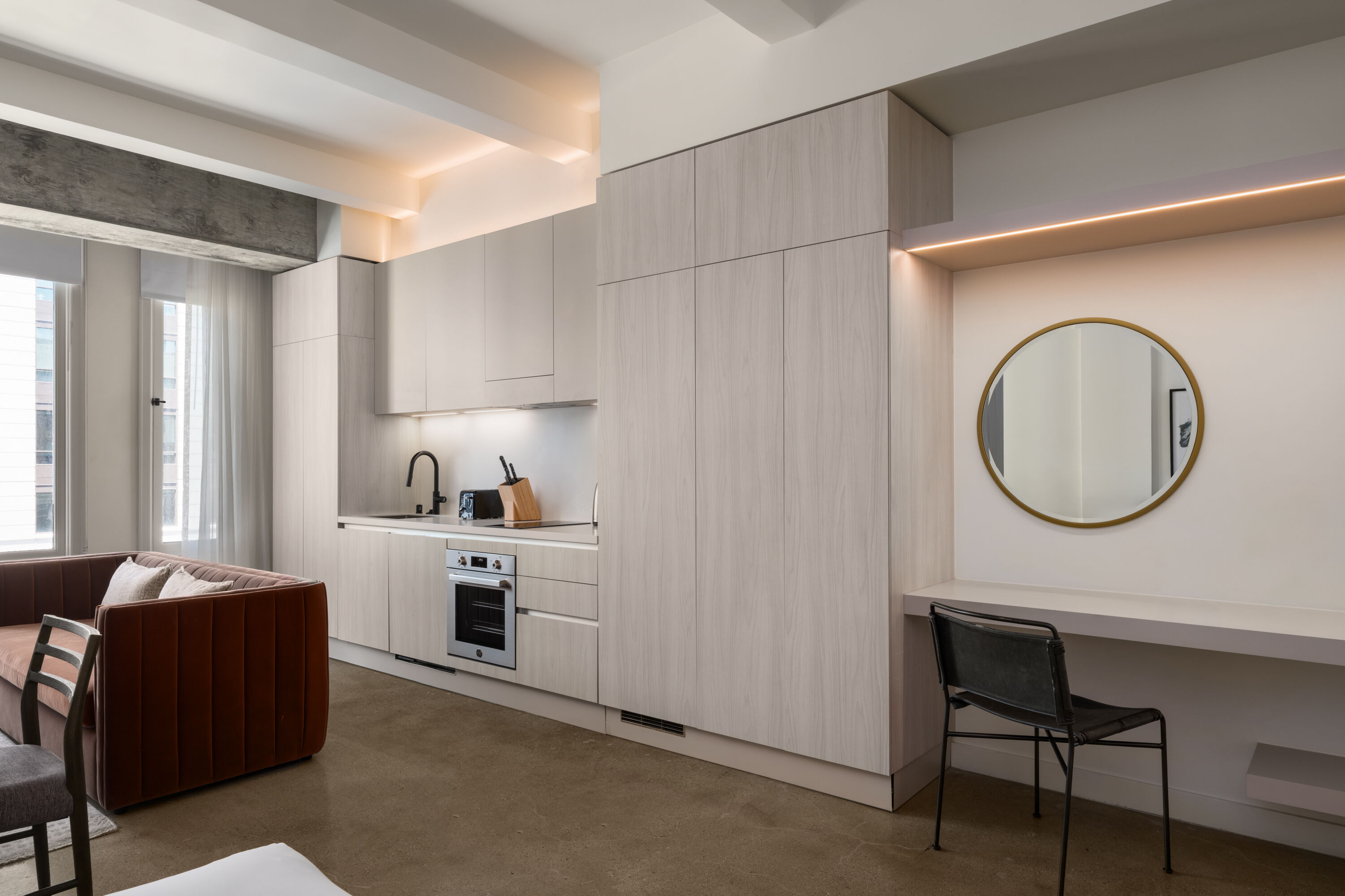 Reside Craftsman Los Angeles, a Wyndham Residence suite in Los Angeles, California