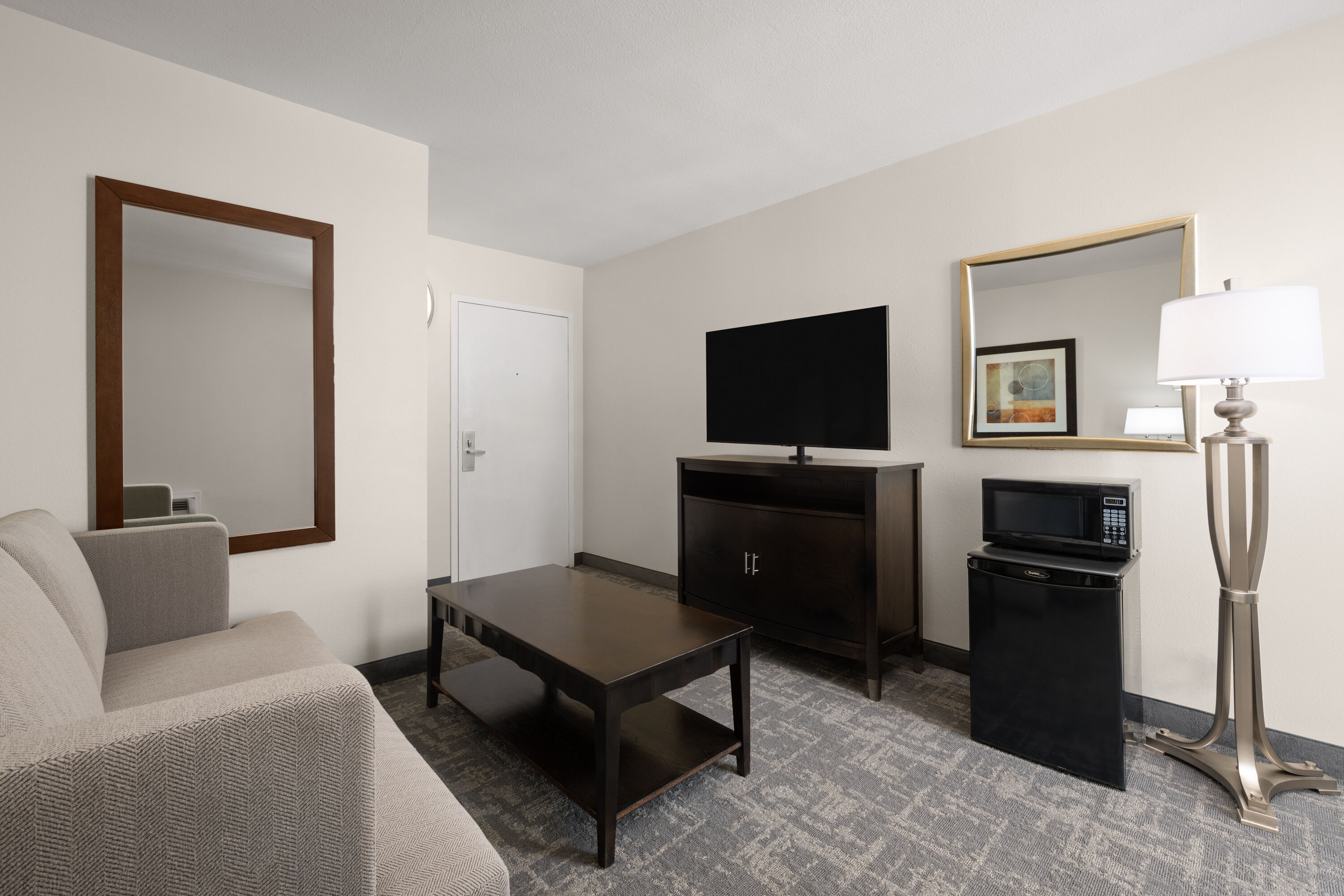 Wyndham Sacramento suite in Sacramento, California