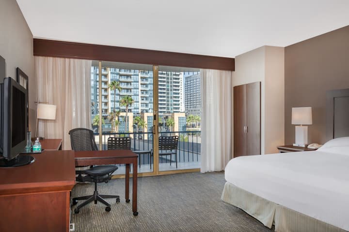 Guest room at the Wyndham San Diego Bayside in San Diego, California