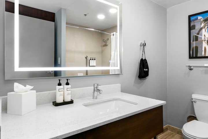 Guest room at the Wyndham San Diego Bayside in San Diego, California