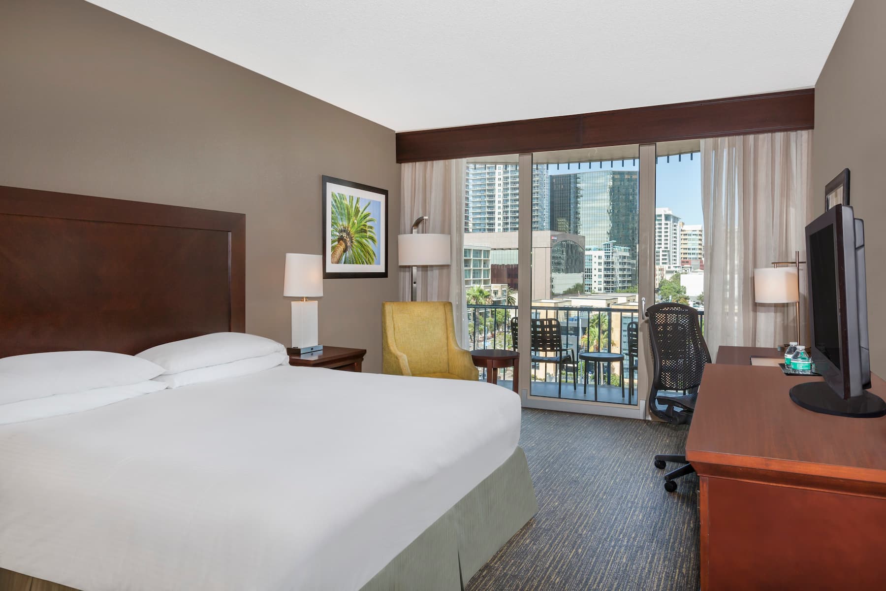 Wyndham San Diego Bayside Accommodations