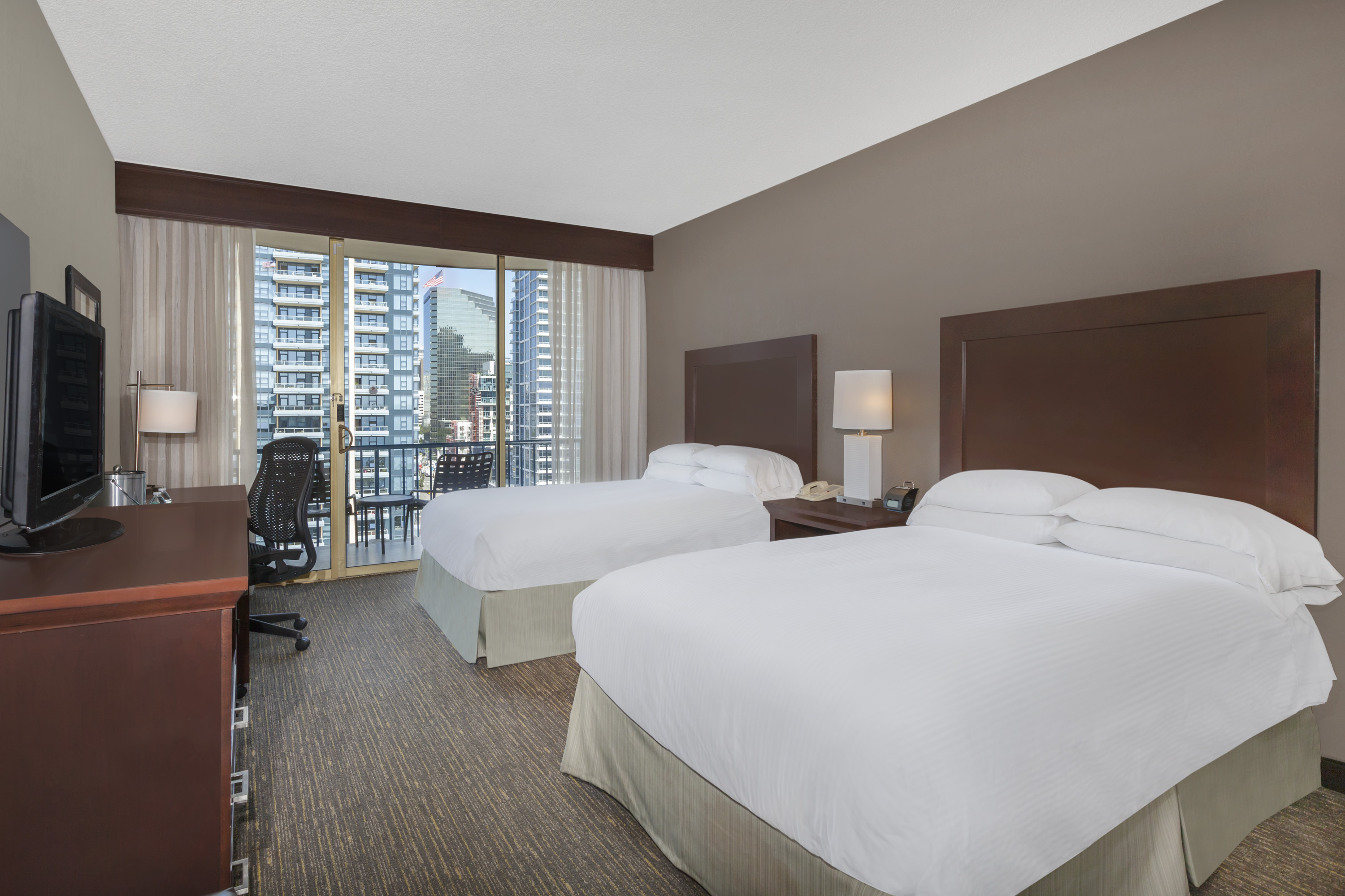 Wyndham San Diego Bayside Accommodations