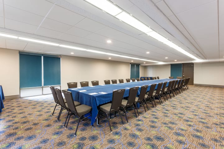 Meeting room at Wyndham San Diego Bayside in San Diego, California