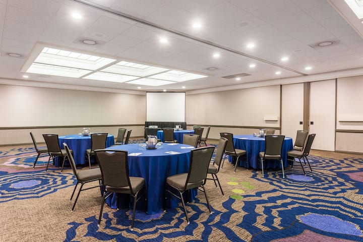 Meeting room at Wyndham San Diego Bayside in San Diego, California