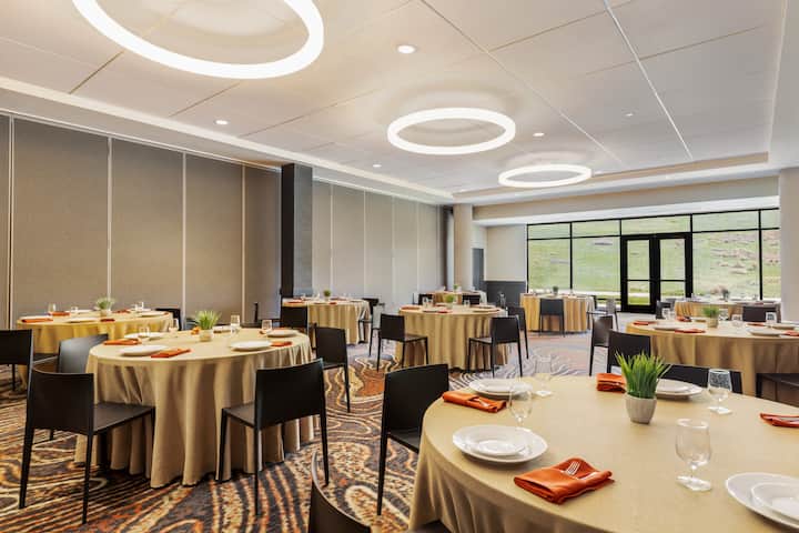 Origin Red Rocks, a Wyndham Hotel ballroom in Golden, Colorado